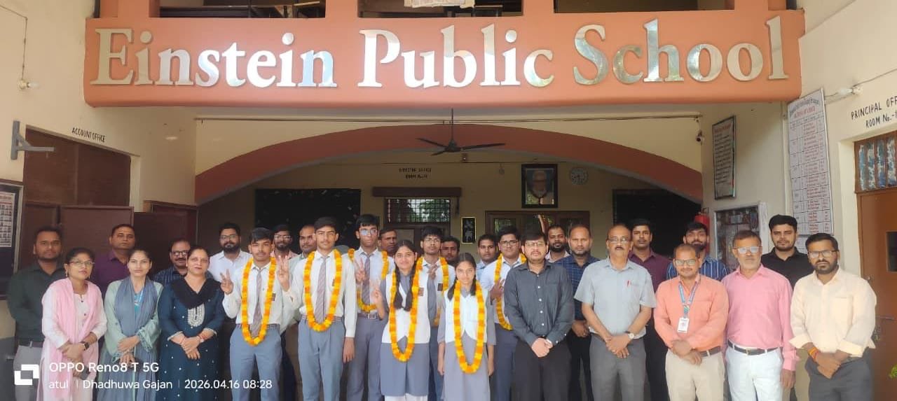 Einstein Public School Lalganj Ajhara campus CBSE Class 10 toppers and faculty 2025-26